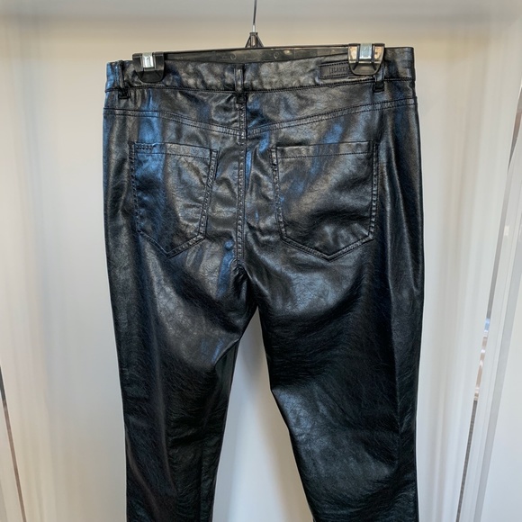 BLANKNYC Skinny Classique Faux Leather Pants - Picture 6 of 7